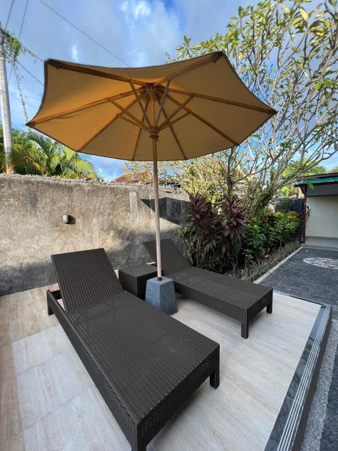 Nari Homestay Canggu Buitenkant foto