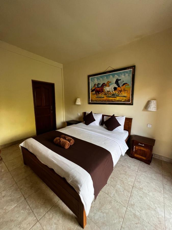 Nari Homestay Canggu Buitenkant foto