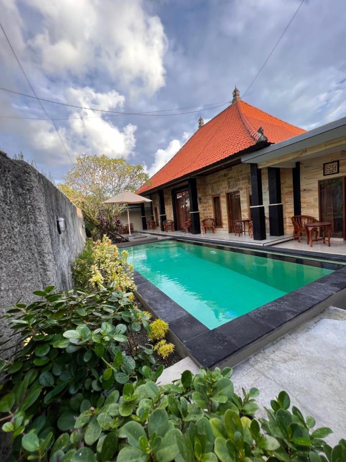 Nari Homestay Canggu Buitenkant foto